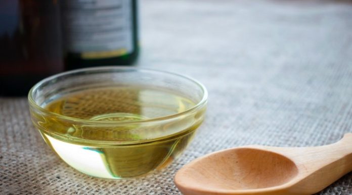 MCT oil Coconut’s healthful gift