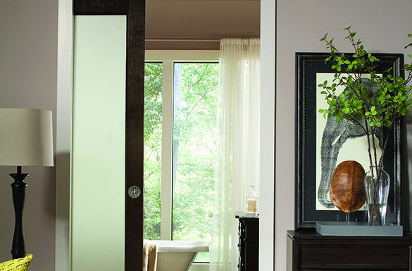 How to Bring More Space into Bathrooms
